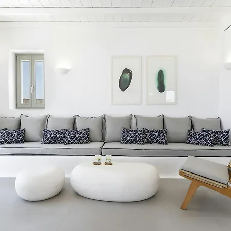 Holiday home Pristine With Swimming Pool