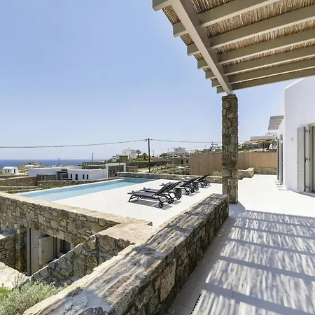 Pristine With Swimming Pool Сasa de vacaciones