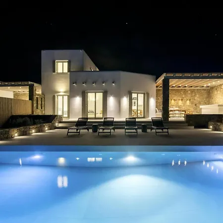 Pristine With Swimming Pool Сasa de vacaciones